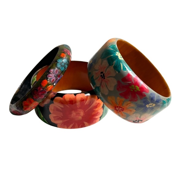 Group of 3Vintage Hand Painted Wood Bangle Bracelets - Picture 5 of 11